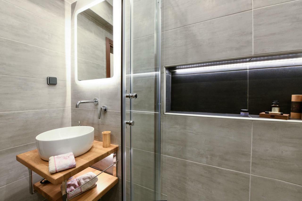 Adell Luxury Apartments Kavala Exterior foto