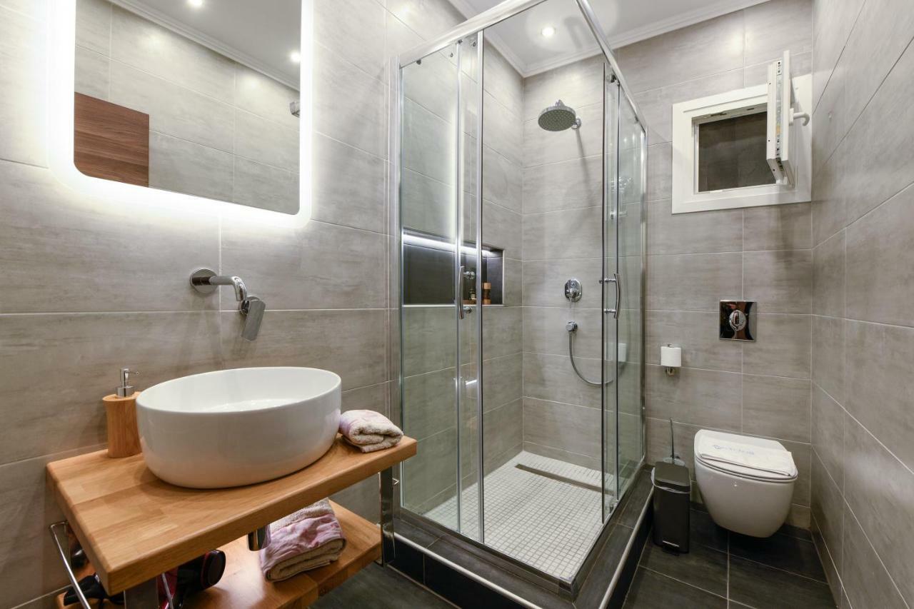 Adell Luxury Apartments Kavala Exterior foto